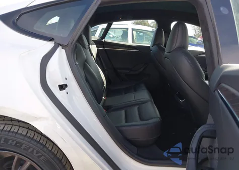 2022 Tesla Model S Dual Motor All-Wheel Drive from USA, damaged, VIN 5YJSA1E5XNF493517